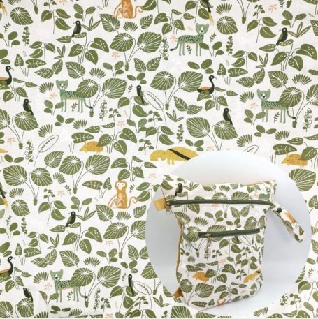 motif végétal et animaux dans des tons verts et orange.